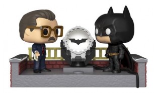 Batman - Batman Light Up Bat-Signal 80th Anniversary Movie Moments Pop! Vinyl